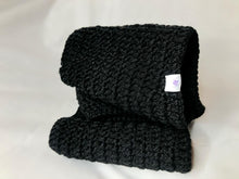 Load image into Gallery viewer, Beanie &amp; Scarf Set
