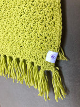 Load image into Gallery viewer, Crochet Throw
